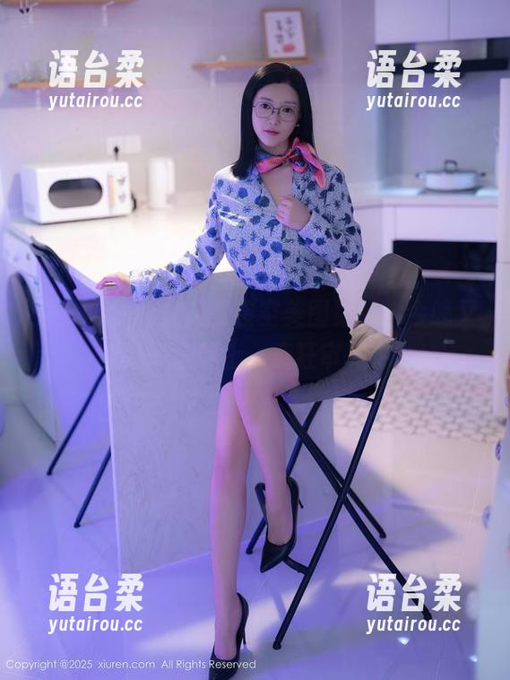 秀人网 - 林文文的镂空美图更新，今晚又能蹲一个晚上，疯狂审美中...