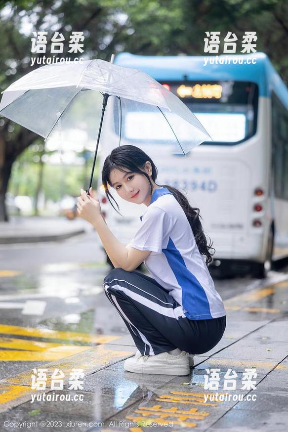 秀人网-沐娜娜 秀人网 - 谁还需要光?沐娜娜的无圣光妹妹图包,让人心经久不衰,迷失其中。