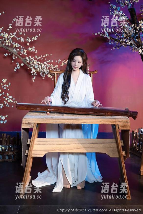秀人网 - 高清原图中的王俪丁，兔女郎可能是最可爱的“耍流氓”。