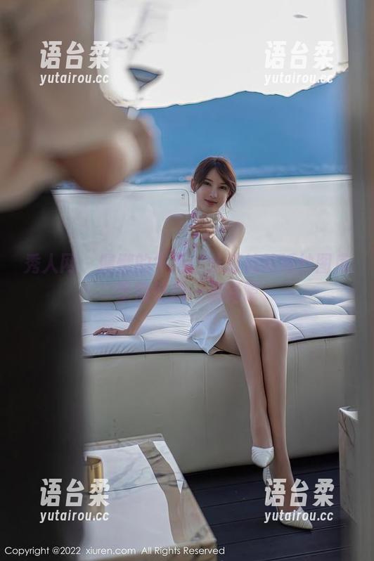 秀人网 - 慵懒的午后：从璀灿的婚纱图库里悄悄捞一票资源