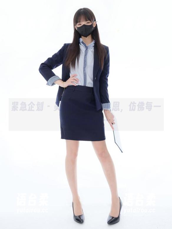 紧急企划 - 美脚图包里的小恩，仿佛每一步都在说话…