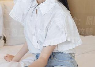 袜啵啵 – 高跟鞋和芝士的妙合：原图看她走路，图包里别的不说，单看这腿，哎呀！