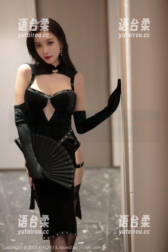 语画界-Cris_卓娅祺 语画界 - 说实话,谁能想到Cris_卓娅祺的裸足配上无圣光,美图竟能如此?