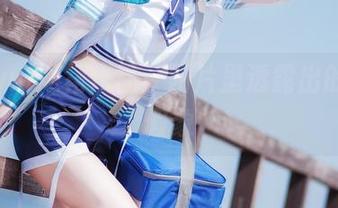 金鱼yui短裙作品：图片里透露出的轻盈假象