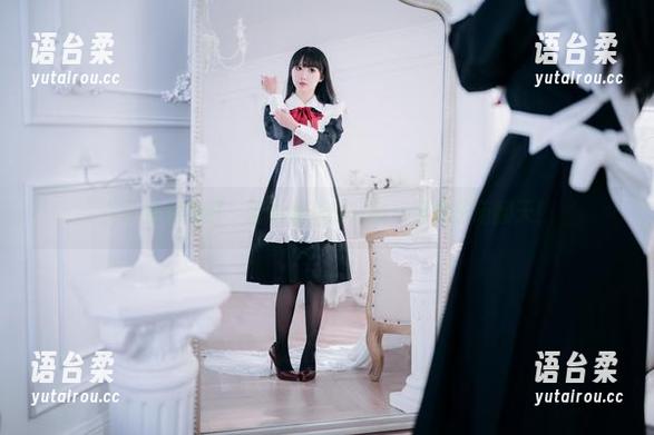 女仆姐妹同框，面饼仙儿的定制写真傻乐萌翻天！